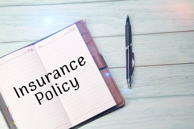 Co to jest cesja polisy ubezpieczeniowej i kiedy się ją stosuje?