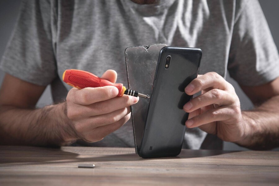Jak uzyskać odszkodowanie za uszkodzony telefon w codziennych sytuacjach?